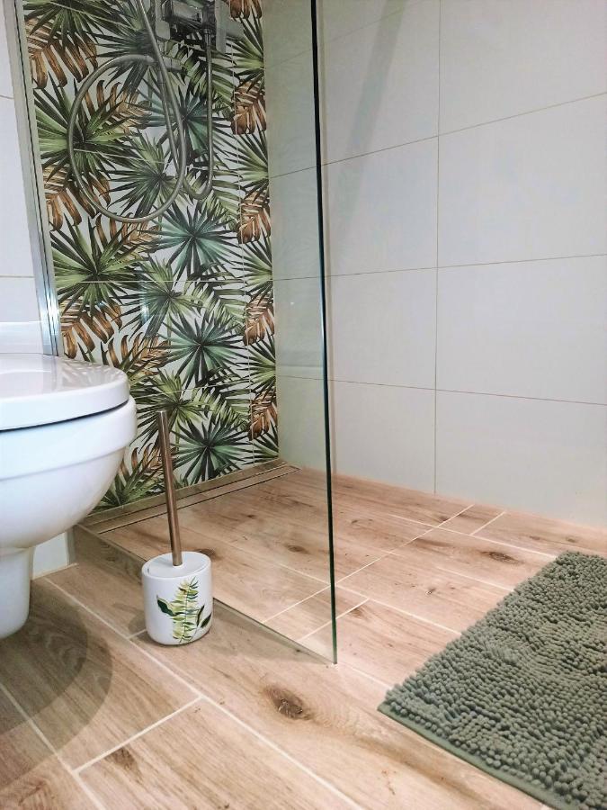 Szmaragdowy Apartament Przy Ulicy Opolskiej Tarnowskie Gory Exterior photo