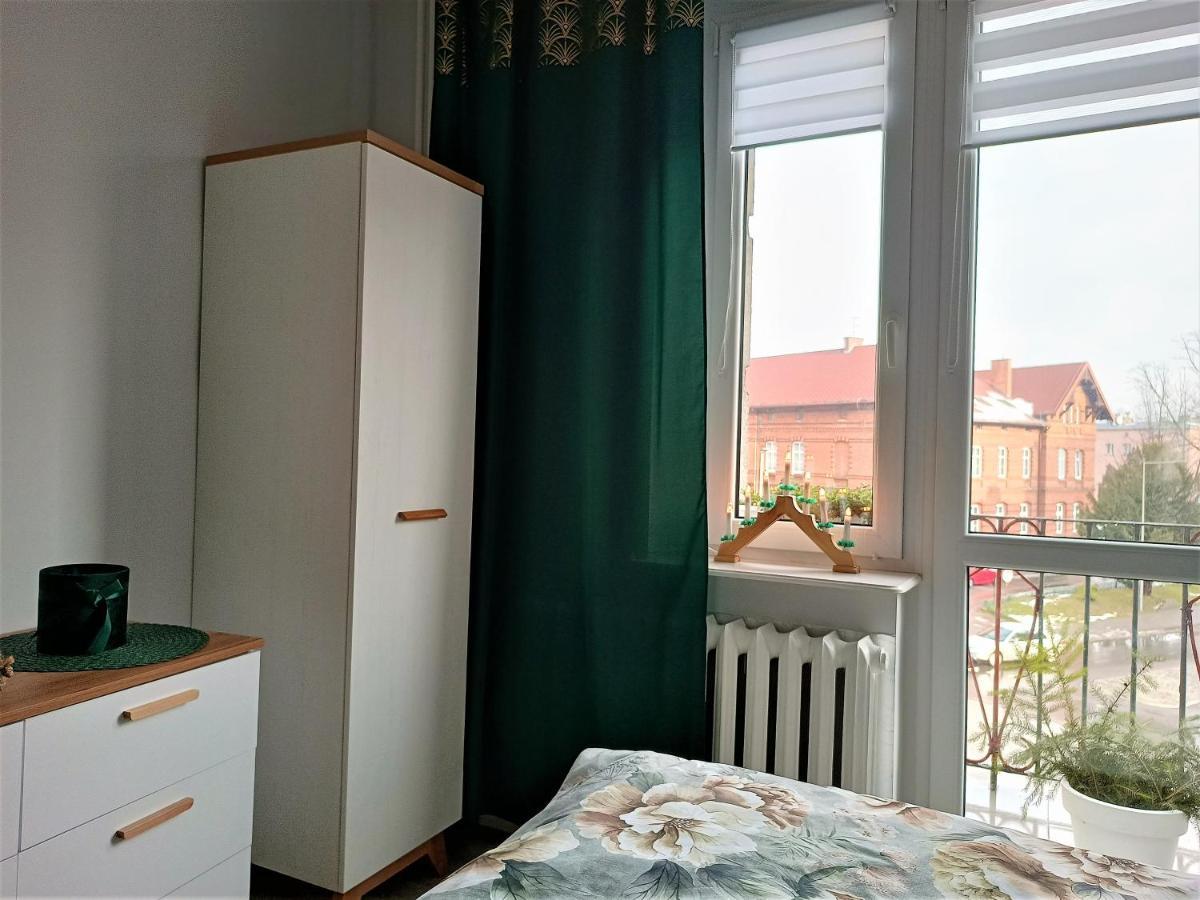 Szmaragdowy Apartament Przy Ulicy Opolskiej Tarnowskie Gory Exterior photo